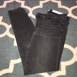 Brand New with tags! Loft Jeans, Size 6 (28).
